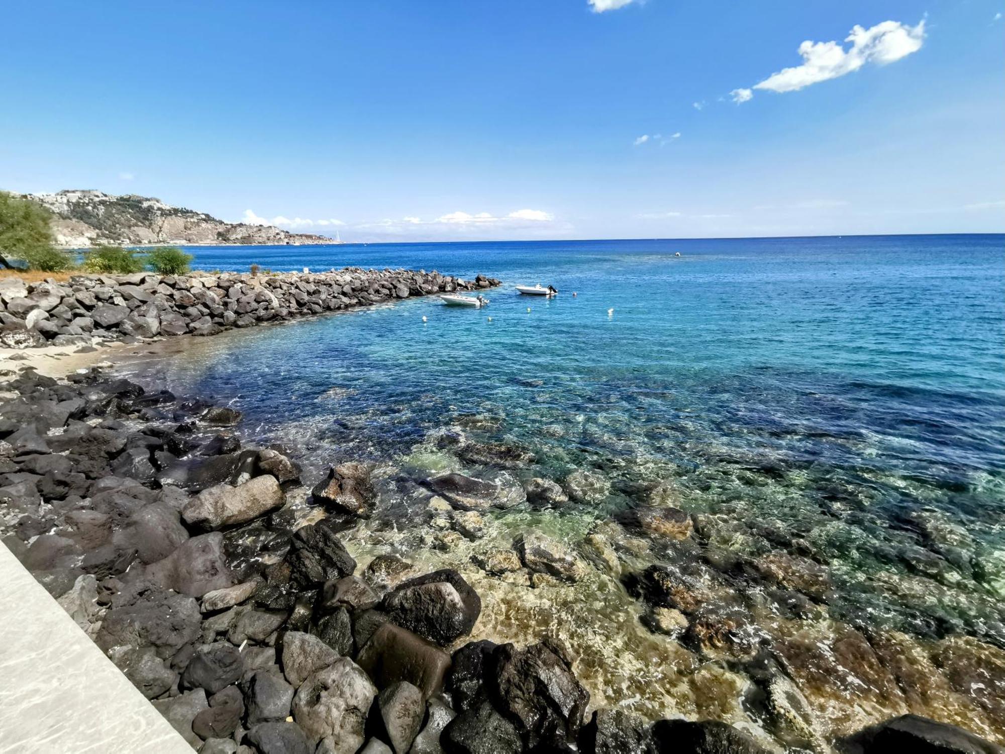 Super Panorama & Astonishing Apartment Seaview Джардіні-Наксос Екстер'єр фото