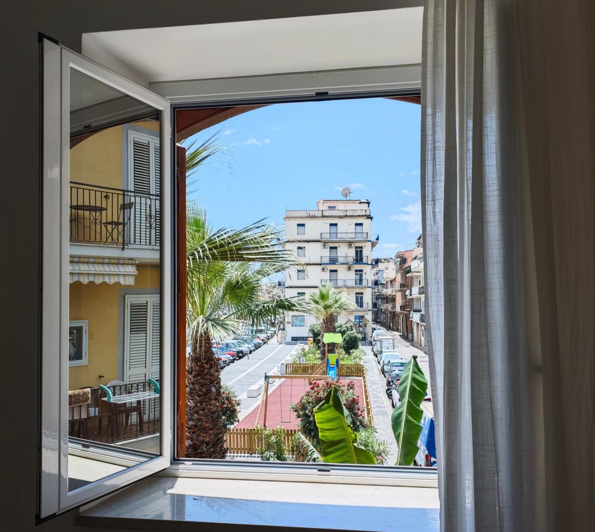 Super Panorama & Astonishing Apartment Seaview Джардіні-Наксос Екстер'єр фото